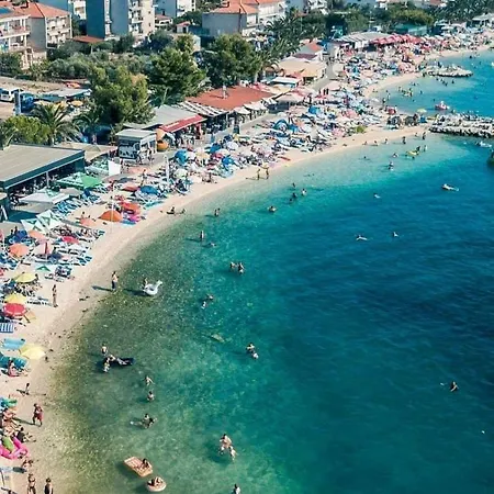 In Okrug Gornji With Terrace, Air Condition, Wifi, Washing Machine Lägenhet